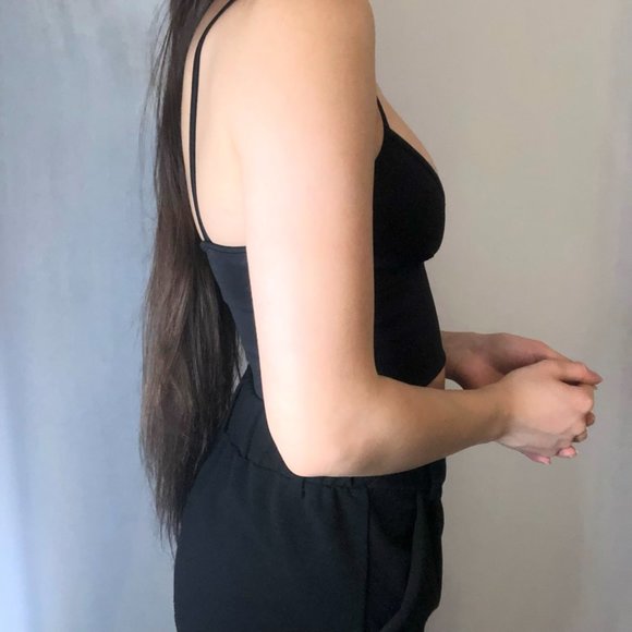 Black Slinky Strappy V Neck Crop Top Shiny Material - Picture 5 of 8